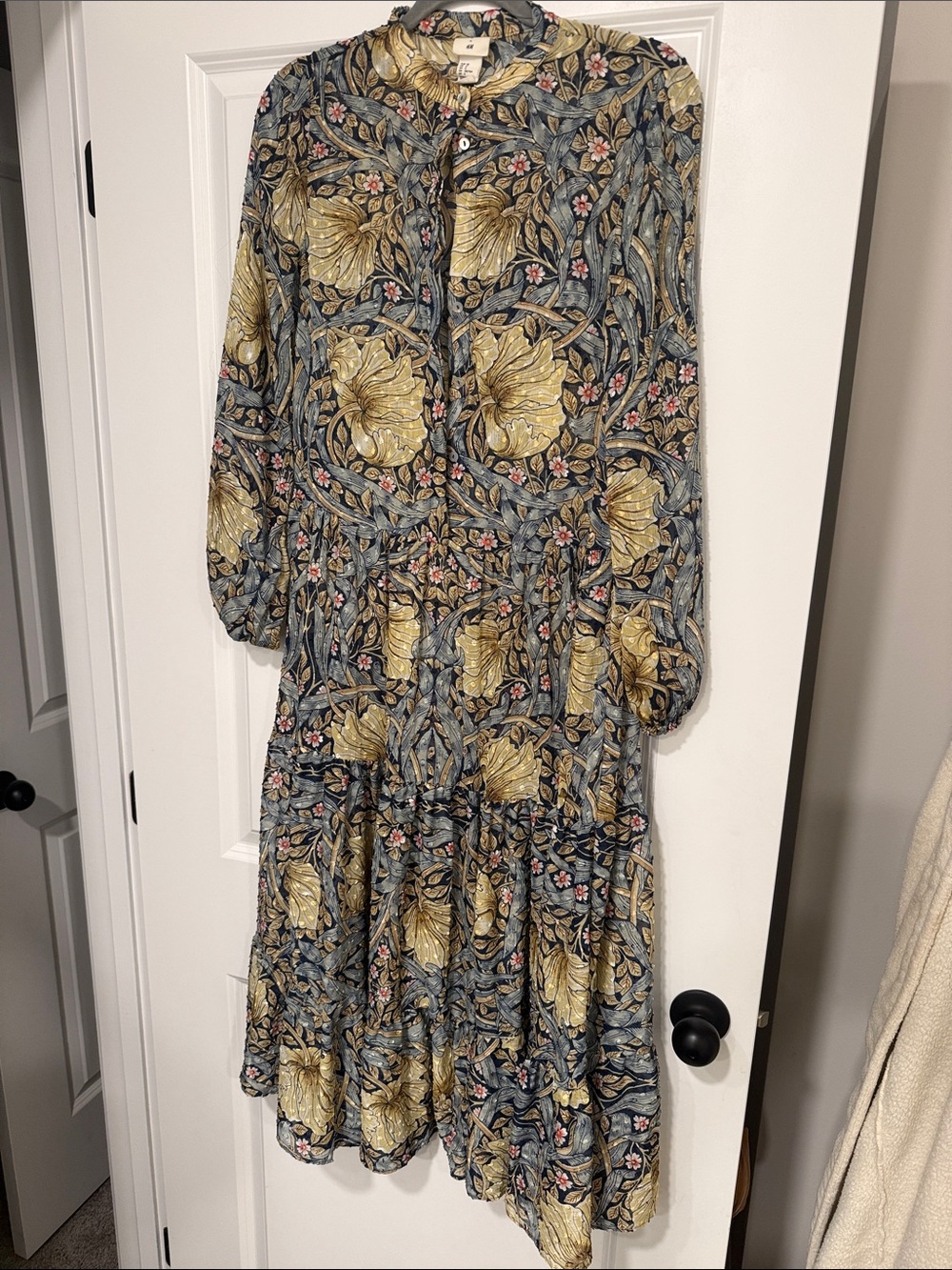 H&M Floral Tiered Maxi Dress - Picture 3 of 4